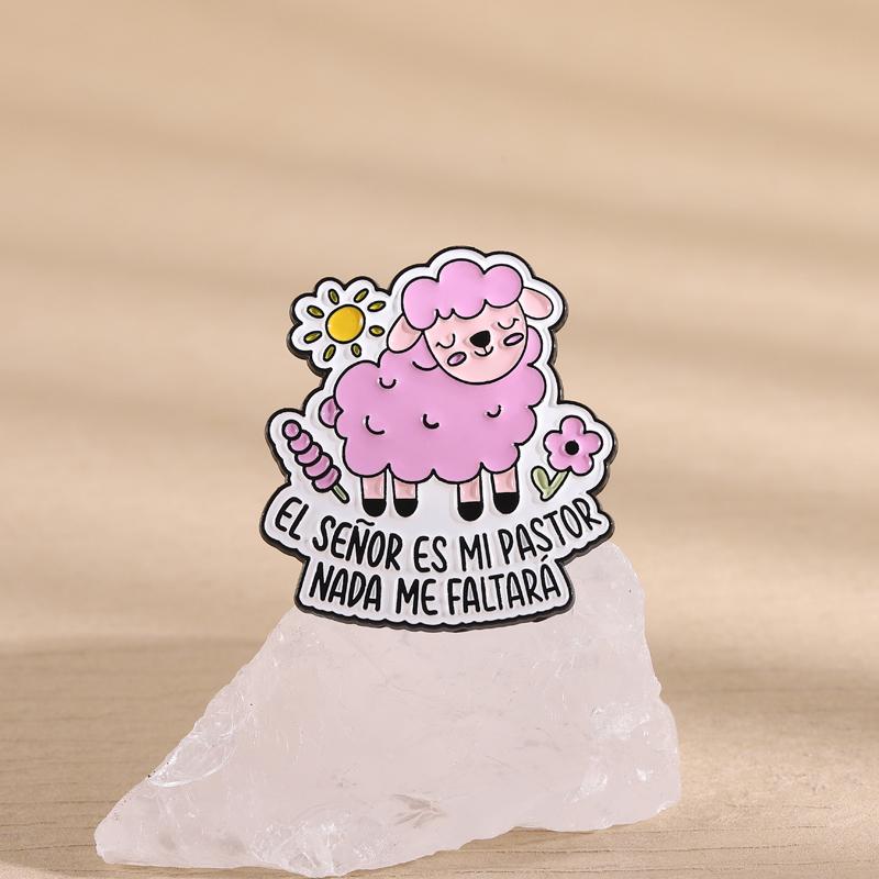EL SEÑOR ES MI PASTOR Enamel Pins Pink Sheep Bible Quotes Brooches Lapel Badge Cute Cartoon Faith Jesus Jewelry Gift for Friends