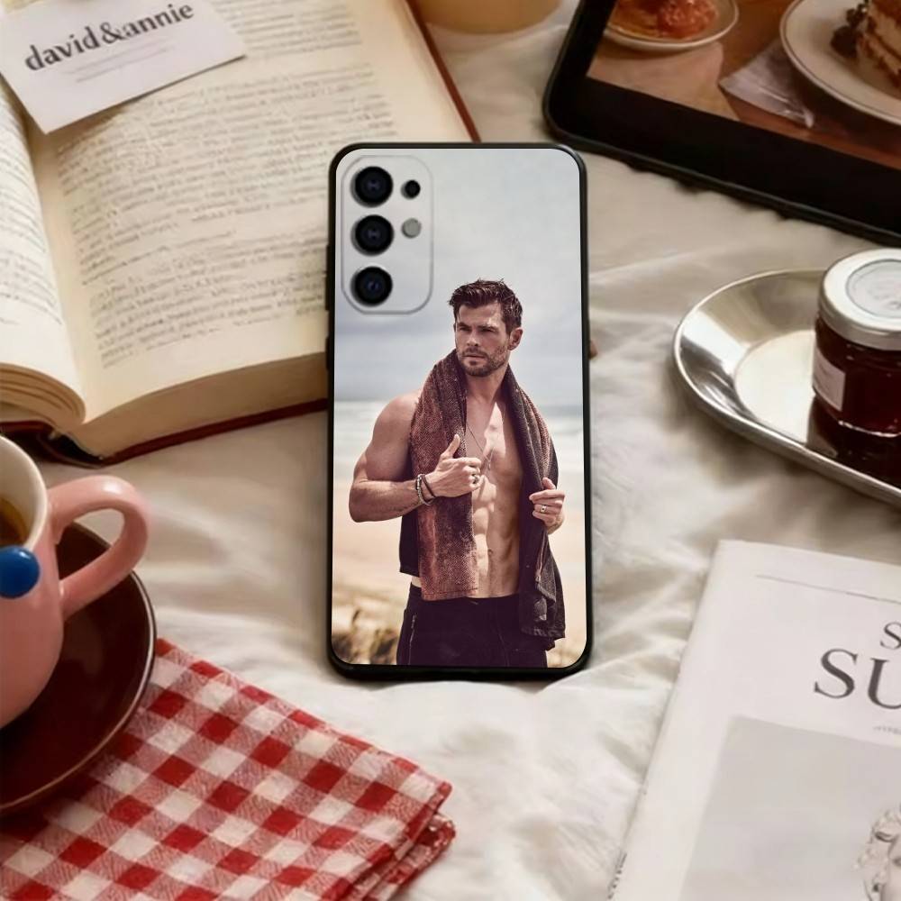 Chris Hemsworth Phone Case For Samsung S25,S24,S21,S22,S23,S30,Ultra,S20,Plus,Fe,Soft Silicone Black Cover