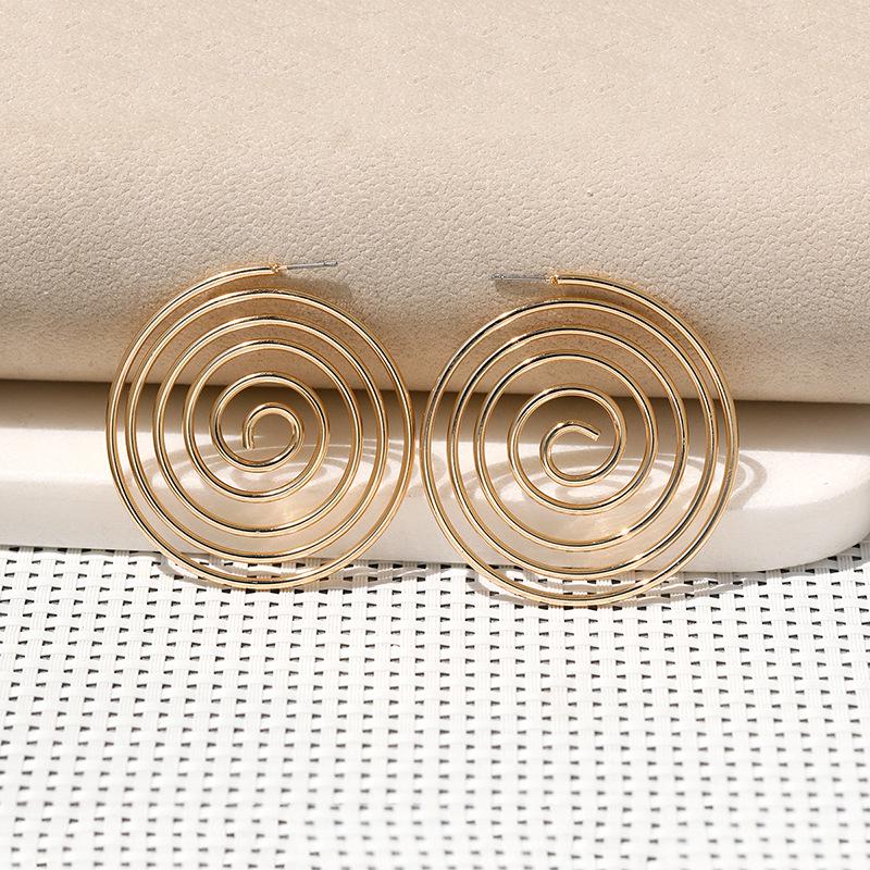 Nye Geometriske Sirkel Øredobber: Europeisk og amerikansk stil, Overdreven design med glatte spiral- og myggspiral-elementer
