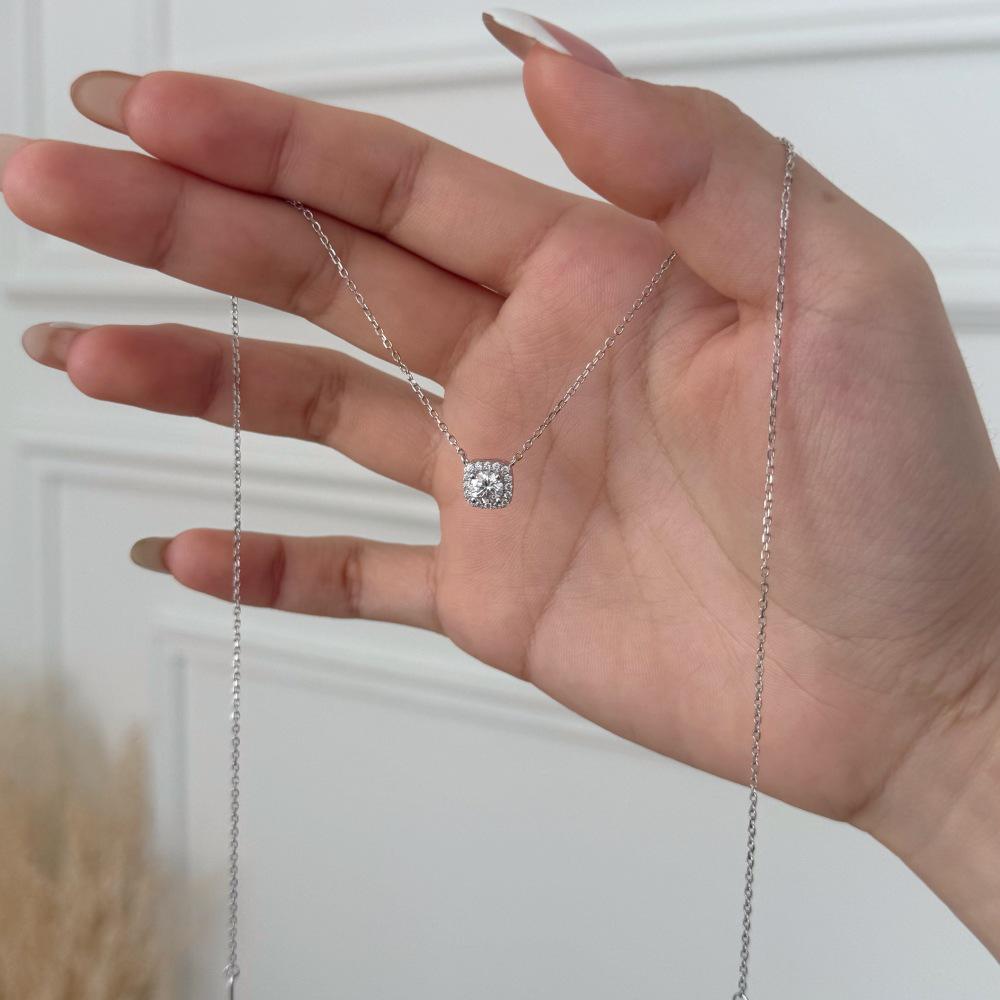 Mo Sang S925 Sterling Silver Necklace with 0.5 Carat D Color Diamond for Women - Elegant Wedding Clavicle Chain