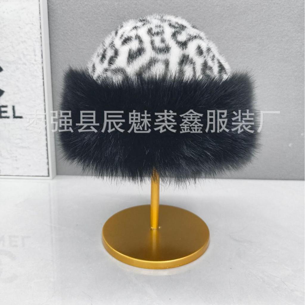 Stilvoller warmer Fischerhut mit Leopardenmuster aus Kunstpelz