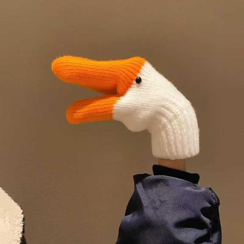1Pair Comfortable and Warm Swan Knitted Gloves with Creative and Cute Design for Winter