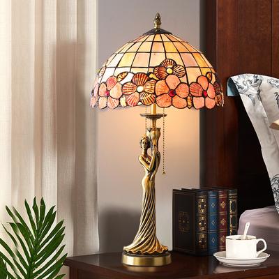 Francouzská měděná odvoskovaná měděná bohyně portrétní shell stolní lampa kreativní evropská měděná socha dekorace do obývacího pokoje měděná stolní lampa