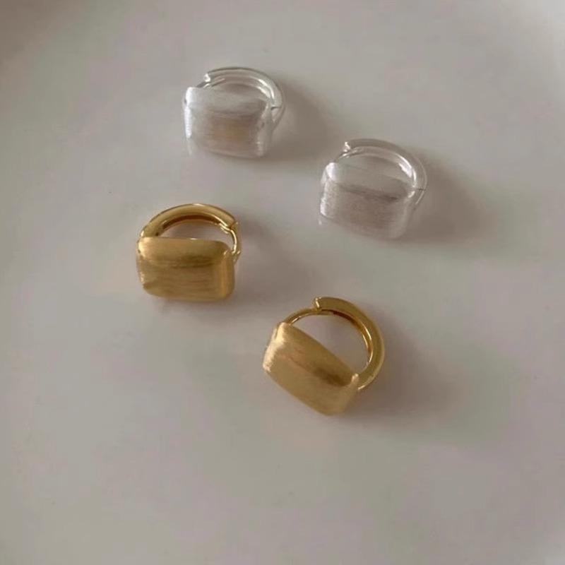 Retro Minimalist Small Earrings Female Small Brushed Square Earrings Cold Wind Fashion Temperament Fashion Tide Elegant Accessories Classic Jewelry