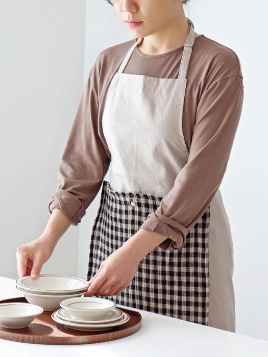 

Kamomekitchen Kamome Kitchen 2-in-1 Apron Kitchen Towel Set - Beige beige + cocoa check
