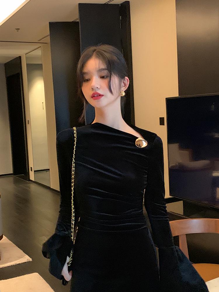 Elegant French Hepburn-Style Black Gold Velvet Dress for Women