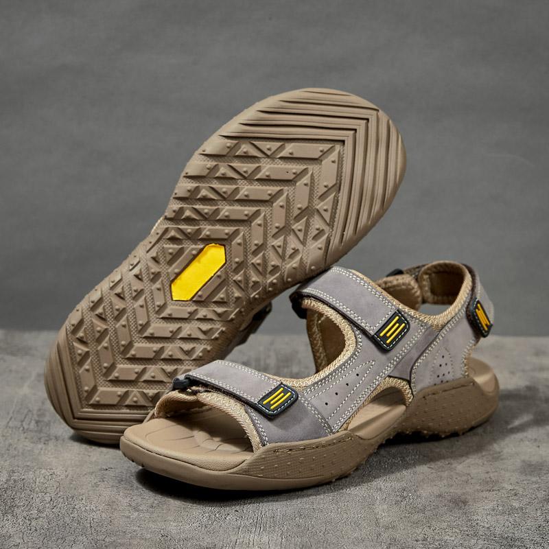 New Mens Summer Sandals High Quality Outdoor Walking Beach Sandals Roman Genuine Leather Casual Shoes Retro Comfortable Sneakers
