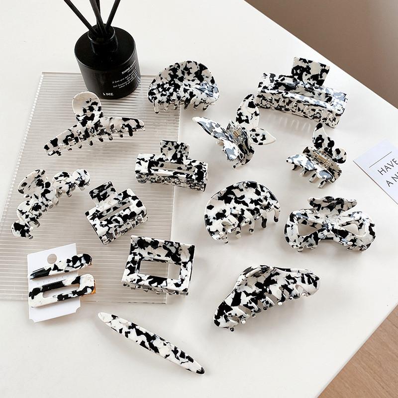 Korean Style Cow Print Hair Claw Set With Beautiful Geometric Design And Handcrafted Quality For Women