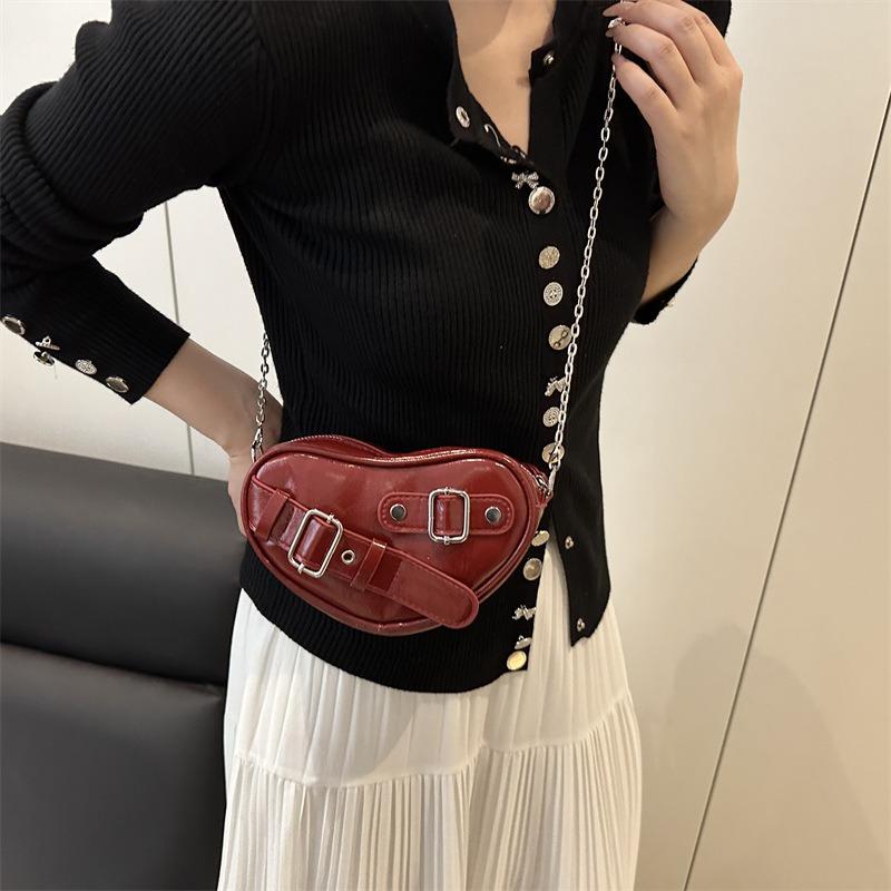 Niche love locomotive wind chain women's bag new trend fashionable sweet shoulder messenger bag