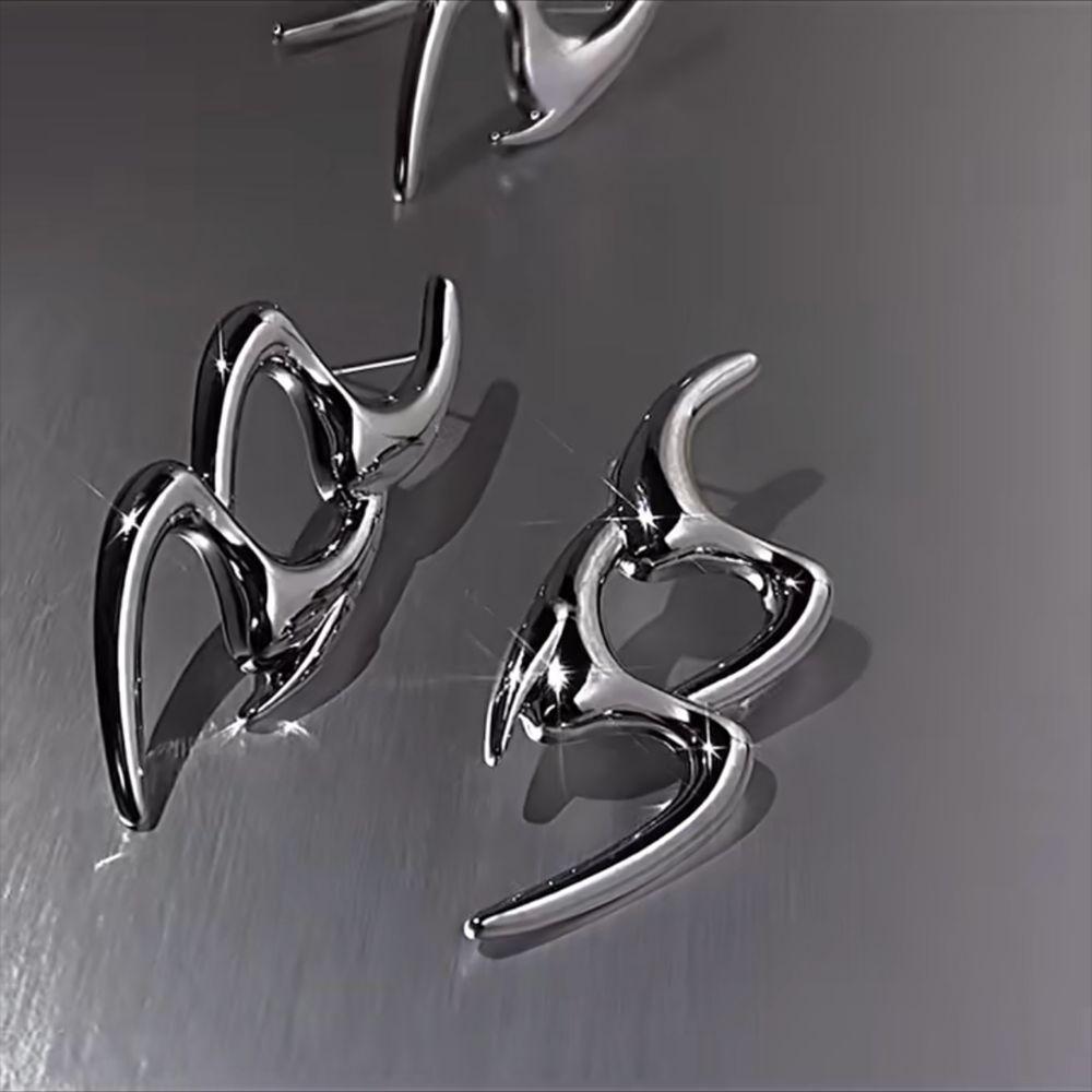 2023 New Fashion Trend Unique Design Elegant Delicate Irregular Geometric Twisted Earrings Women Jewelry Party Premium Gifts