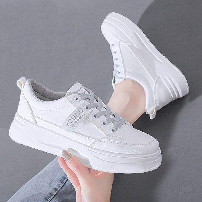 Shoes women 2025 spring and autumn new sports shoes Korean version versatile Korean version student flat bottom Internet celebrity white shoes board s