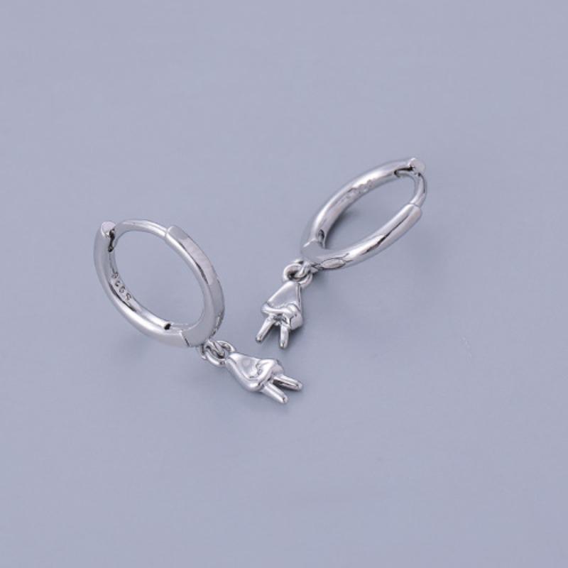 Fashionally Unique Design Bee, Dragonfly, Gecko Earrings for Women, Light Luxury Cross, Victory Gesture, Star Quality Earrings