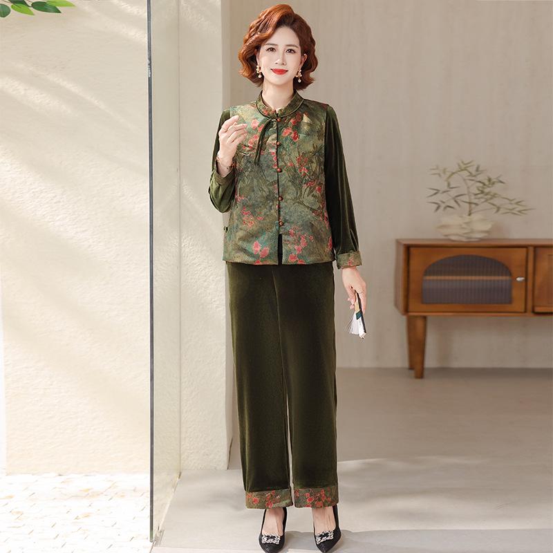 

Mom s New Spring Golden Velvet Retro Suit: Floral Vest & Frog Button Three-Piece Set for Middle-Aged and Elderly Women 3XL (60-68kg) зелёный