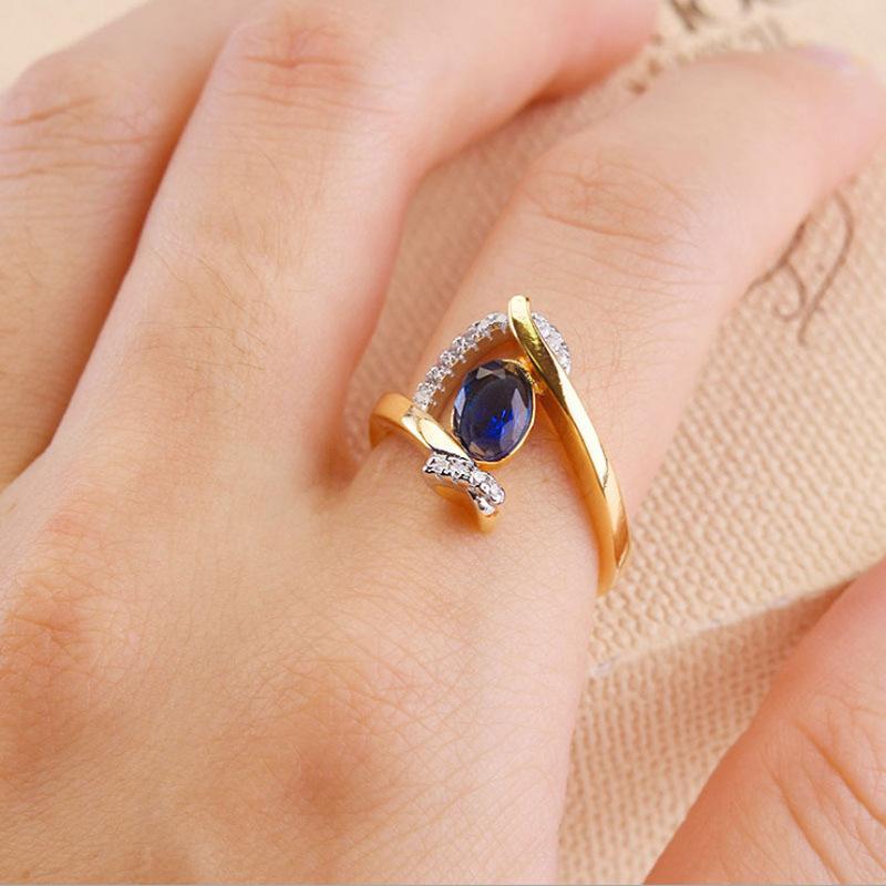 Creative Fashion Blue Stone Wedding Ring for Women Exquisite Gold Color Inlaid White Zircon Stones Engagement Ring Jewelry