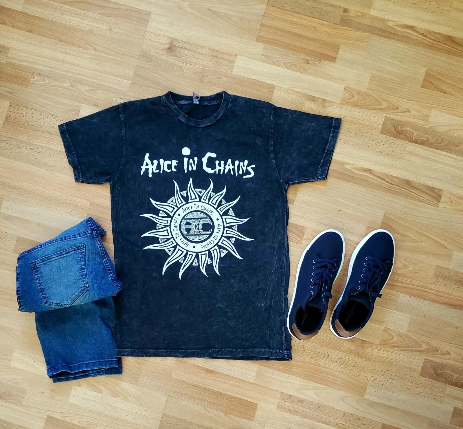 Alice in Chains shirt vintage officially licensed M