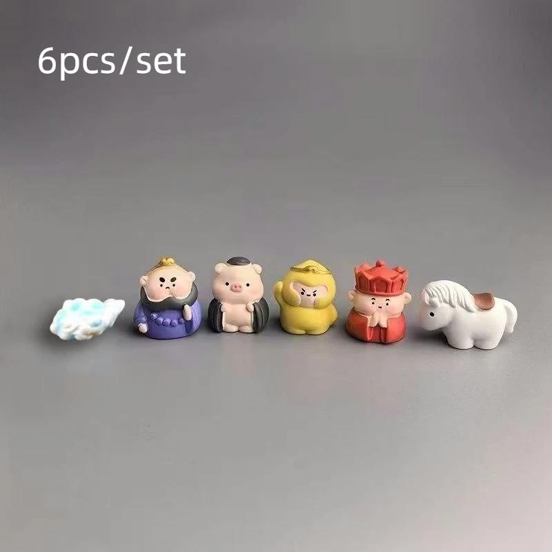 6Pcs Car Mounted Ornament Office Desk Cartoon Cute Workstation Journey To The West Wukong Master Disciple Small Ornament