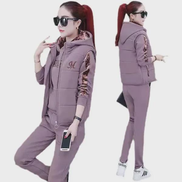 Women's Velvet-Trimmed Winter Hoodie & Jogger Set: Trendy 3-Piece Warm Sportswear.