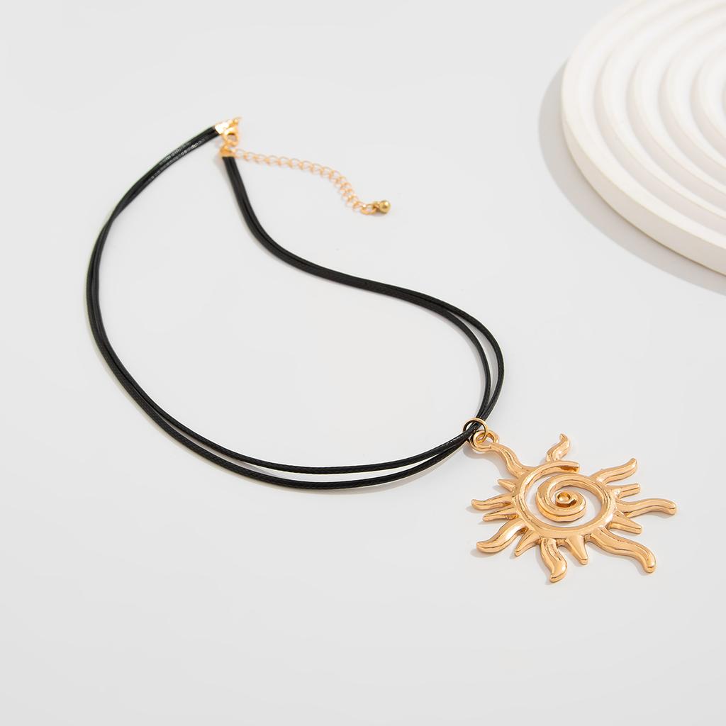 Ingemark Creative Adjustable Leather Wax Thread Chain Necklace for Women Goth Metal Spiral Sunflower Pendant Choker Jewelry Gift