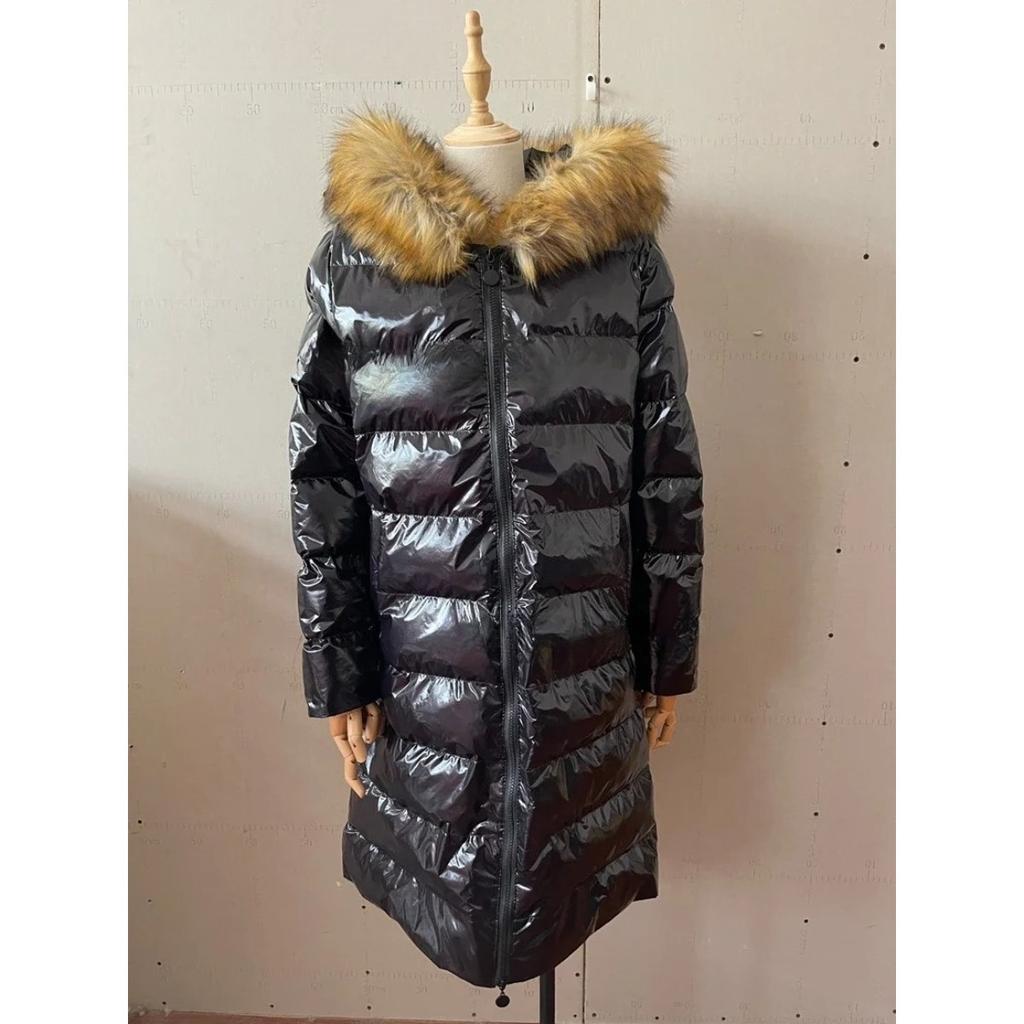 Zimowy damski długi pikowany płaszcz z kołnierzem ze sztucznego futra i nieodpinanym kapturem, ciepły, pikowany, nowy modny damski płaszcz zapinany na zamek, gruby