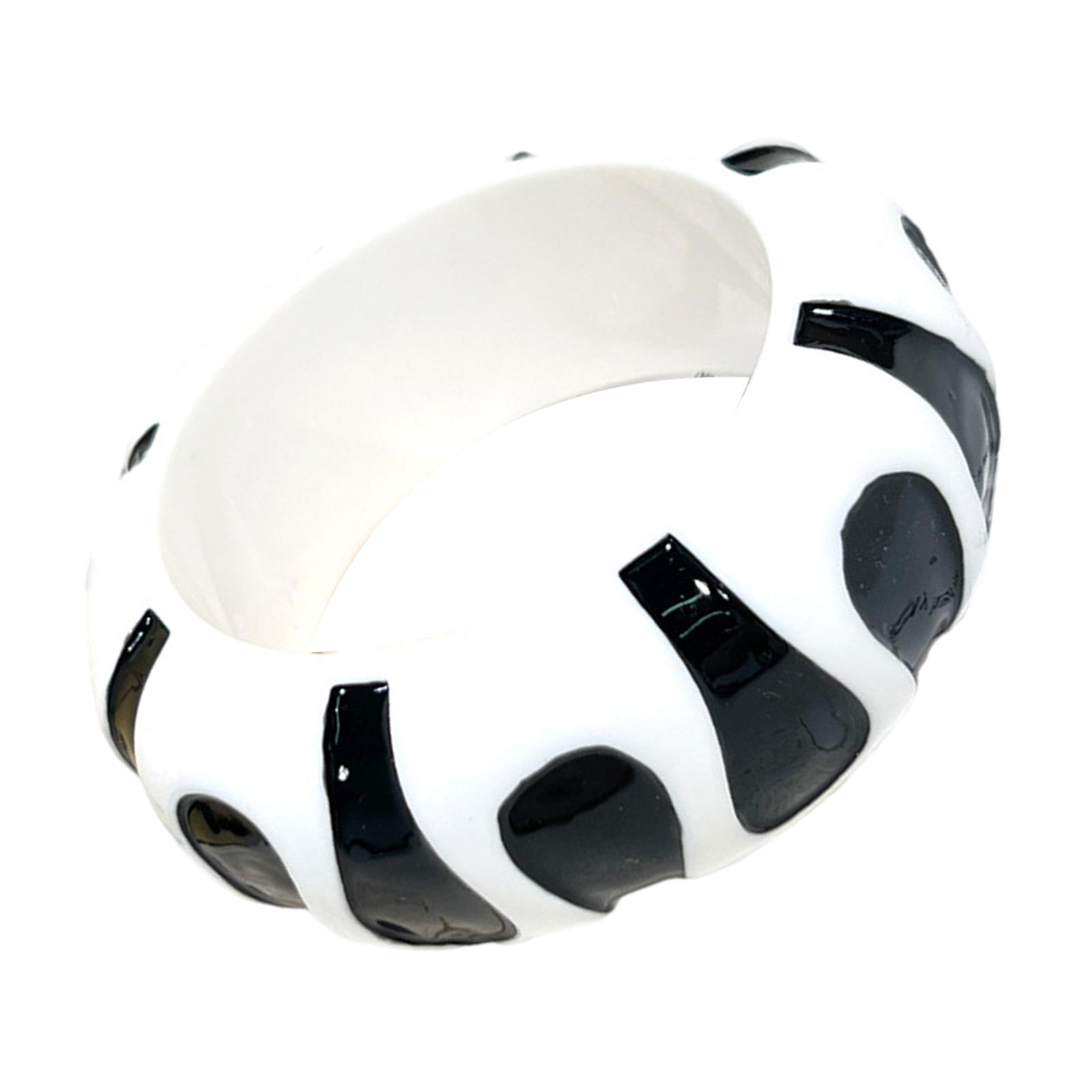 

Trendy Dot Pattern Bracelet Comfortable Resin Jewelry for Sensitive Skin Casual or Formal Wear