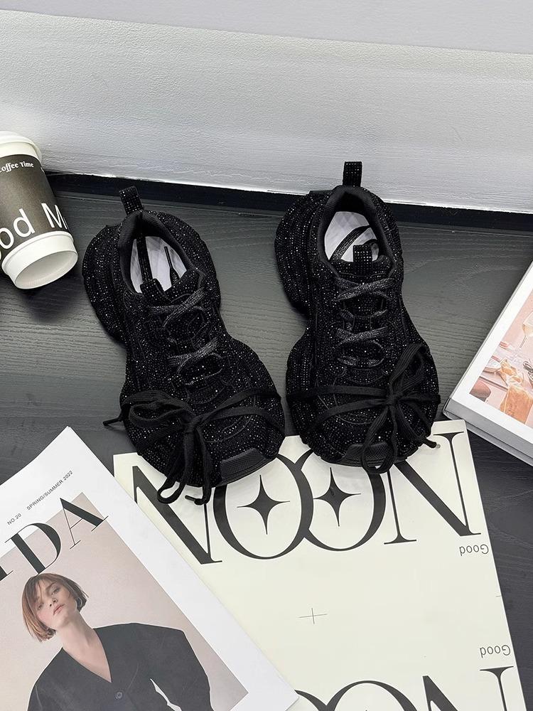 Strass gypsy dad-skor 2025 vår och höst nya tjocka sulor förhöjda mångsidiga full diamant ins tidvatten internetkändis casual skor