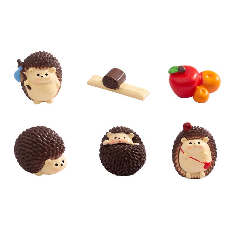 Mini Hedgehog Micro Landscape Cartoon Dollhouse Decoration Ornaments Resin Model Car Interior Home Desktop Decoration Figurines