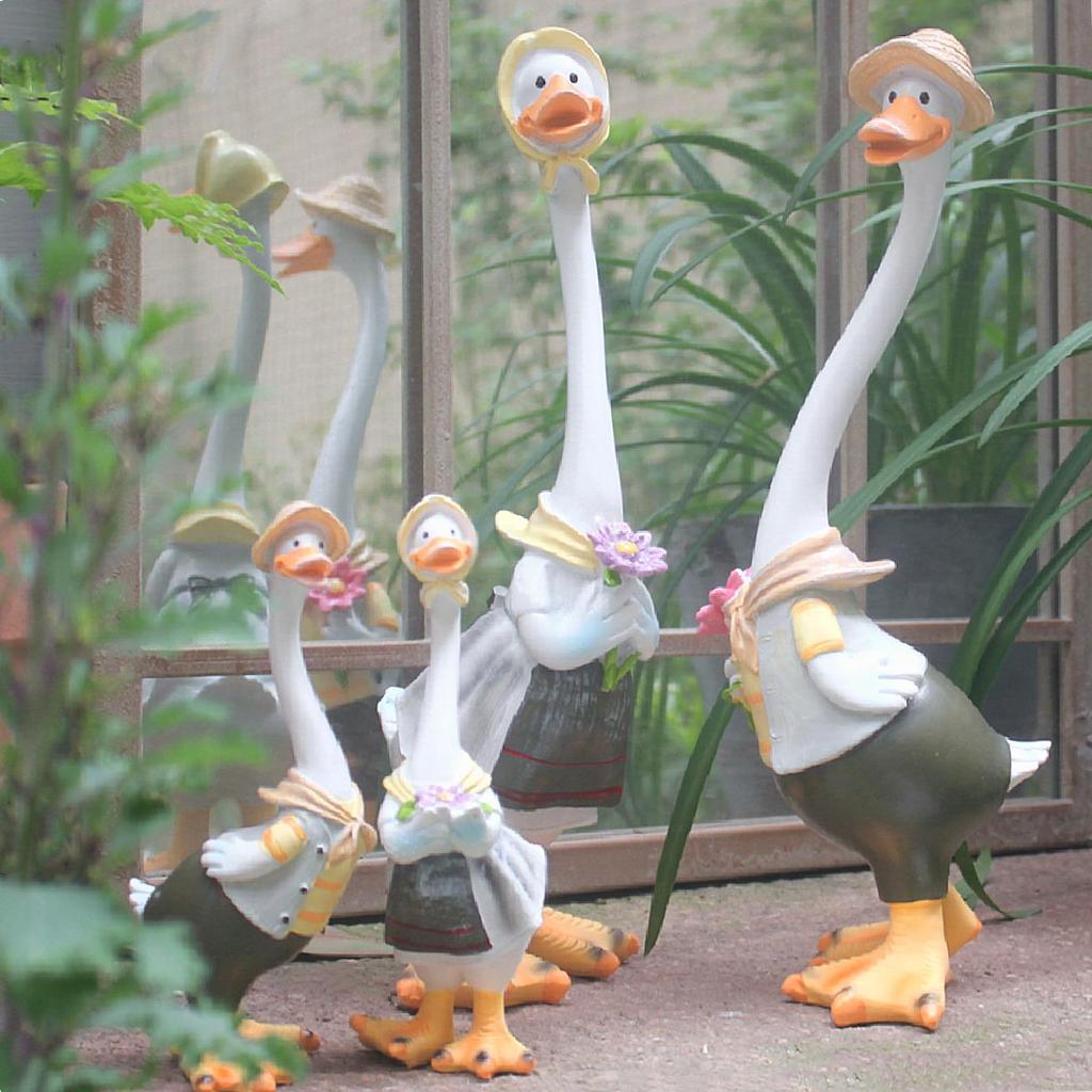 Creative Cartoon Duck Garden Ornament - Hand-Painted Resin Animal Craft