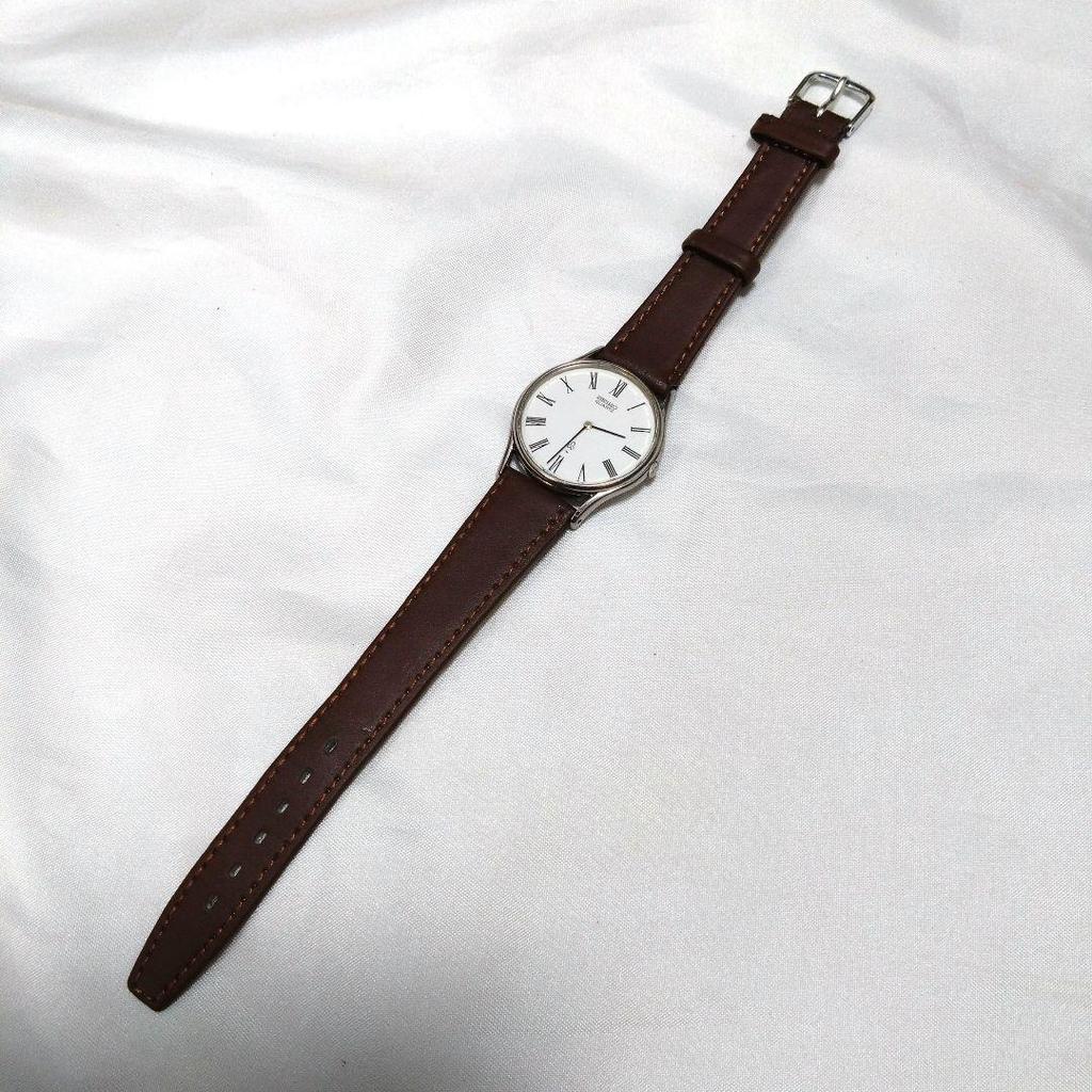 [USED] Extremely rare vintage Seiko Chariot watch with Roman numerals from the 1970s. Battery included.