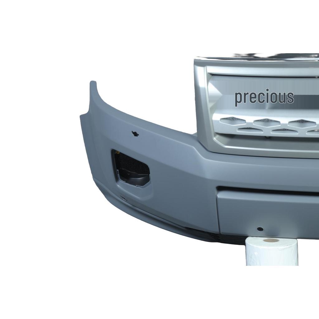 Land Rover Freelander 2 (L359) Parachoques delantero con Sensores de Aparcamiento, Boquillas Lavafaros y Rejilla Plateada