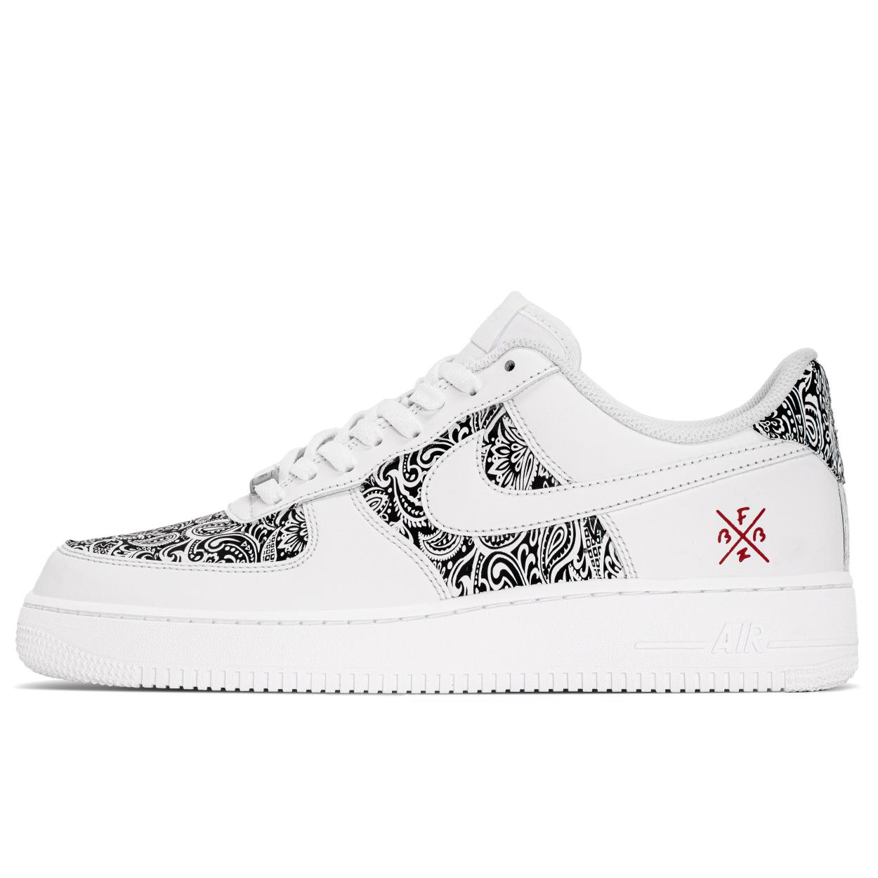 

Nike Air Force 1 Coverage Thermal Coverage Low top Skateboard Shoes Unisex White Black CW2288-111(TeamA-2) 41