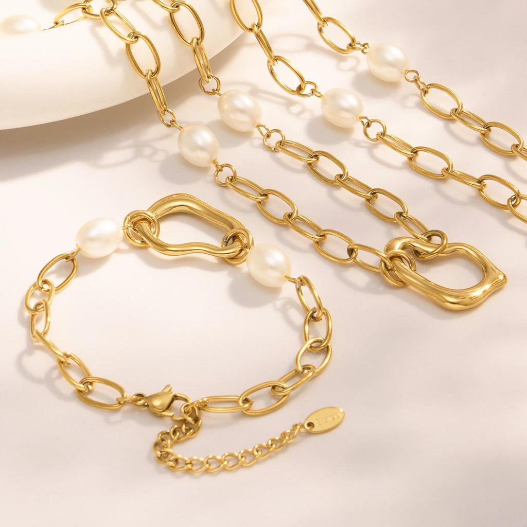18K Gold Plated Irregular Heart Gel Bead Clavicle Bracelet & Niche Titanium Steel Jewelry Set by Qiong Yao Design