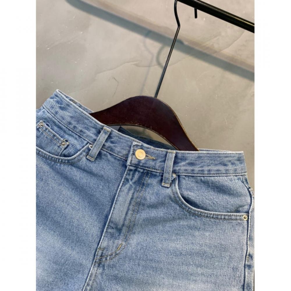 C S In The Room unbalanCed CuttIng Denim ShortS One Color