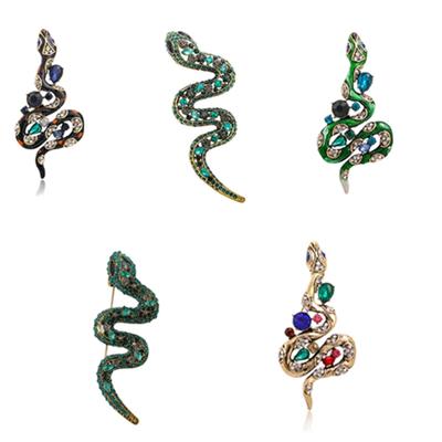 Crystal Snake Brooch Silk Scarf Pin Wisdoms Fortune Badge For Chinese Festival Formal Suit Brooch Decorative Accessories