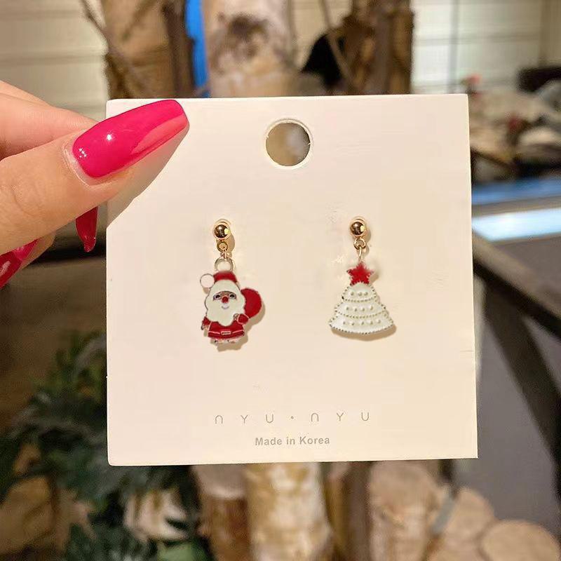 European & American Christmas Earrings: Festive Alloy Oil Drop with Tree, Snowflake, Elk & Bell Designs.