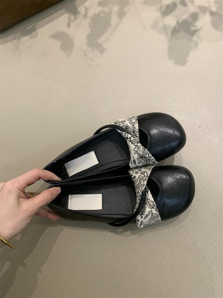 Retro Mary Jane shoes femininity elegant simple round head shallow mouth soft sole ballet shoes