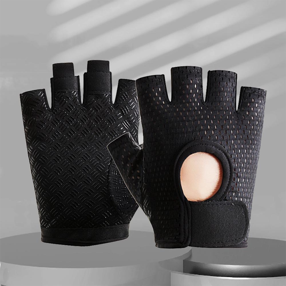 Women's Fashionable Breathable Fitness Half finger Gloves Outdoor Riding Sports Handguard Half finger Guard Anti Slip Elasticity