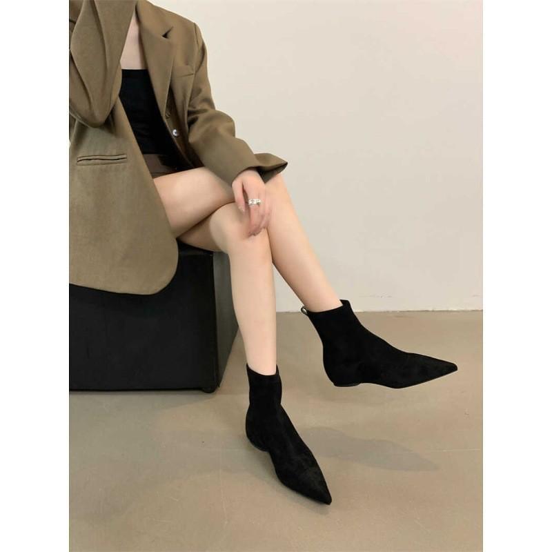 Europe, America 2025 autumn and winter new simple matte suede flat socks boots flat heel thin boots temperament pointed short boots women
