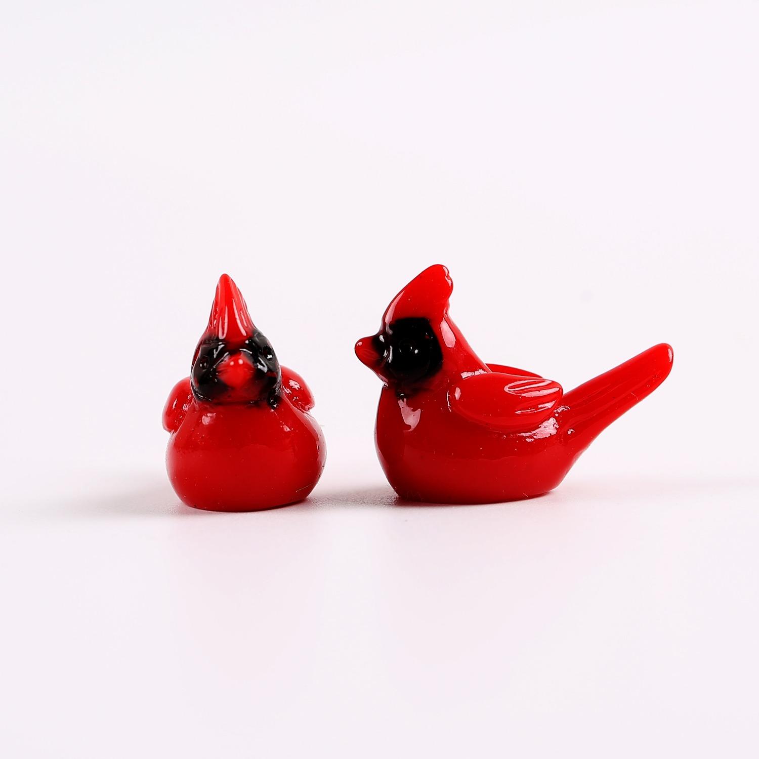 

10 Pcs Mini Resin Red Cardinal Bird Figurines Tiny Cardinal Figurine Christmas Ornaments for Gift Xmas Miniature Garden Cake Topper Christmas Decor красный
