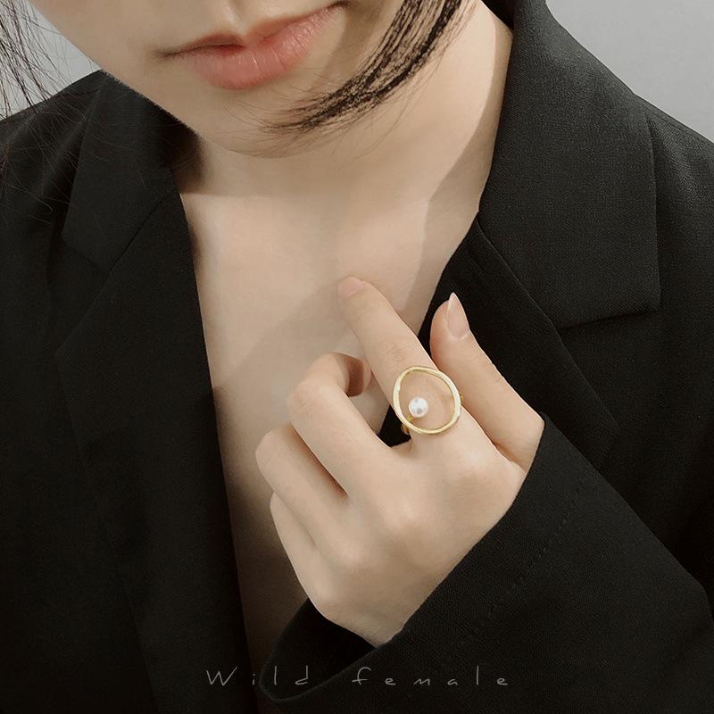 

New Stylish Pearl Ring for Women - Minimalist Korean Design