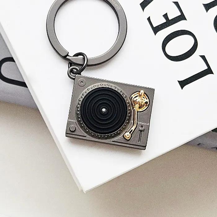 Belgian Metal Keyring - Record Player