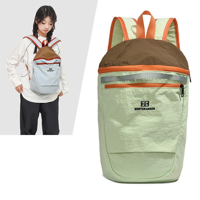 Lightweight Nylon Outdoor Backpack Students Breathable Air Cushion System Back