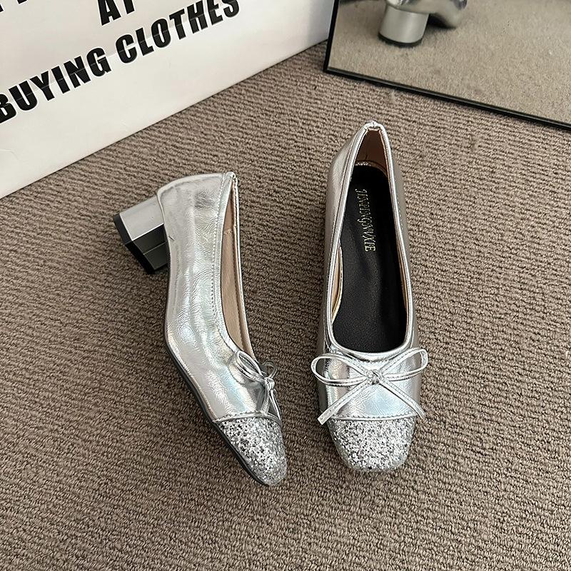 

Flat bottom silver single shoes fairy 2025 new summer French bow with skirt commuter ladyshoes 35