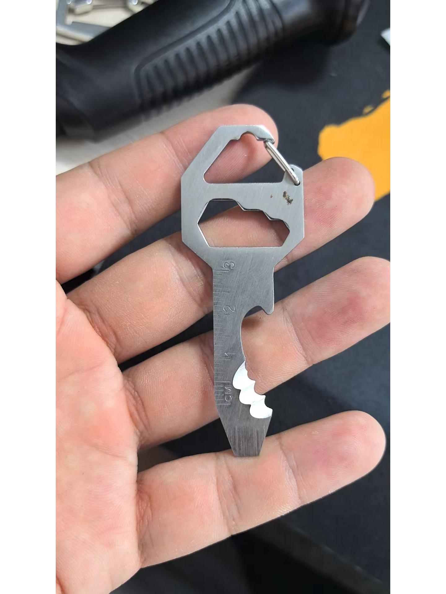 Keychain Tool: Outdoor Rope Cutter, Quick-Hang, Bottle Opener, Hex Key, Portable Flathead Screwdriver