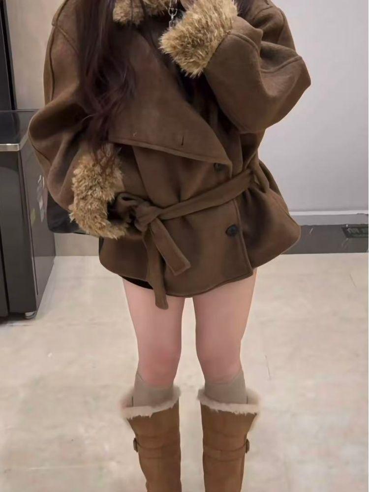 Koreanischer High-End Kaffee Plüsch Patchwork Damen Winter Schlankmachender Wollmantel