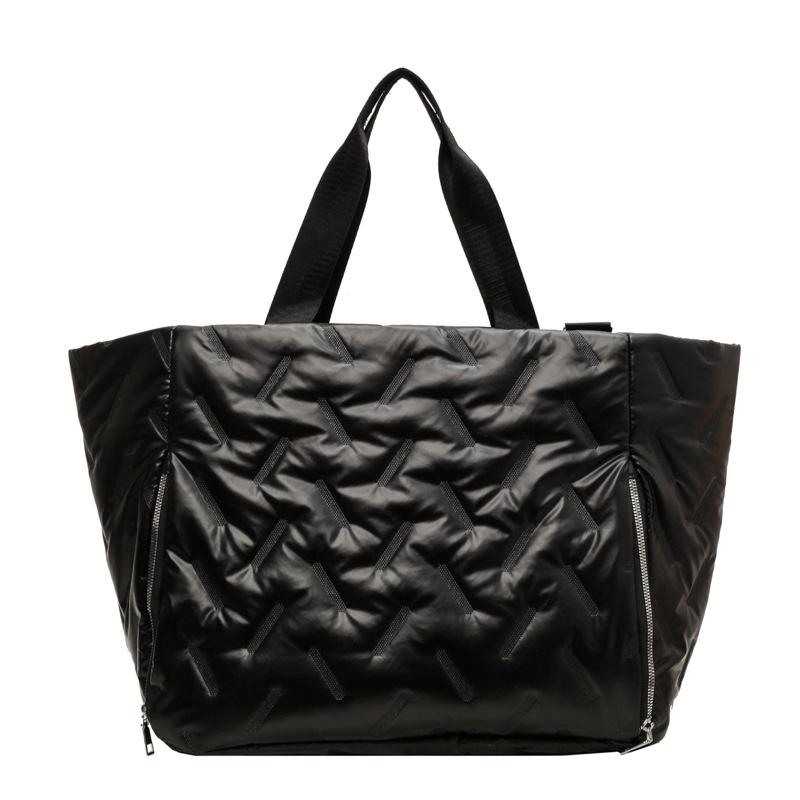 Autumn and winter new travel bag single shoulder portable large-capacity cotton clothing bag pearlescent leather film Korean version fitness bag