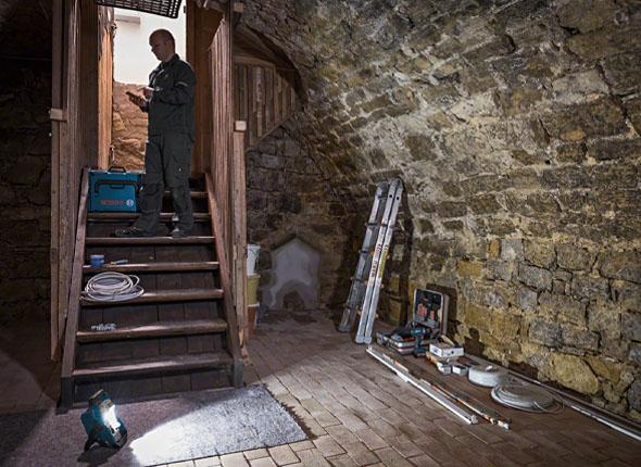 Gli 18V-1900 Rechargeable Flashlight - B 601446400