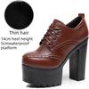 Brogue Damenschnürschuhe im britischen Stil aus Leder mit klobigen Absätzen, High Heels, wasserdichter Plateau-Sohle, runder Spitze, tiefem Ausschnitt