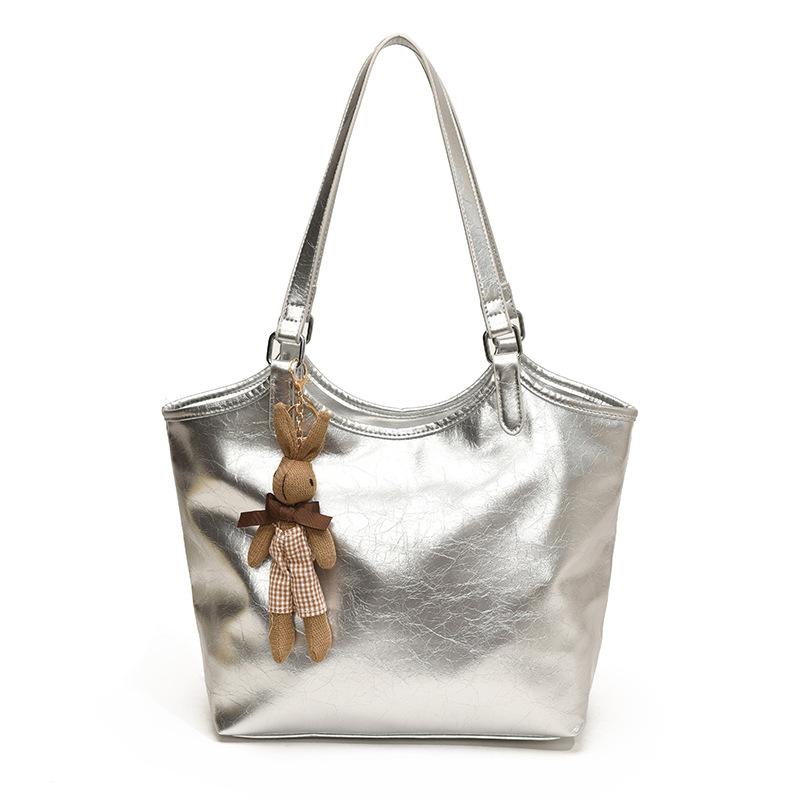 Oily leather large-capacity tote bag 2025 autumn new fashion simple shoulder bag versatile underarm handbag