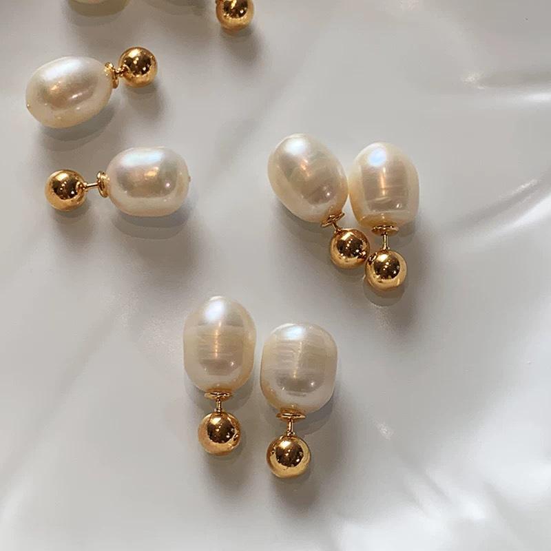 Elegant Freshwater Pearl Earrings: 925 Sterling Silver, Versatile and Fashionable Design for Women.