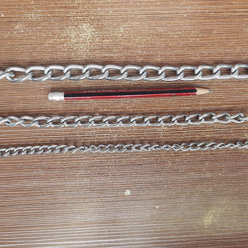 Chain Leash for Large Dogs Metal Chain Leash Chew Proof Heavy Duty Stainless Steel Dog Leash Chain with Leather Padded Handle